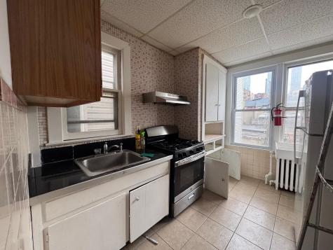 64 Corbin Avenue Jersey City NJ 07306-2407