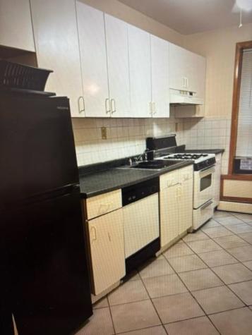 177 West 48th Street Bayonne NJ 07002-0000