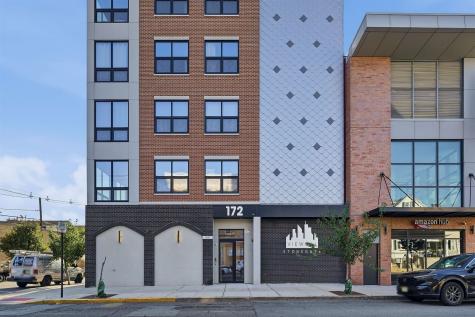 172 Avenue F Bayonne NJ 07002