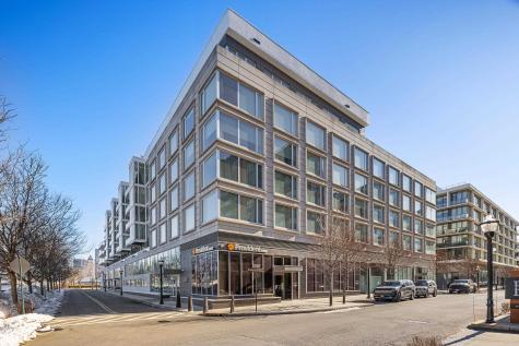 1000 Avenue At Port Imperial Weehawken NJ 07086