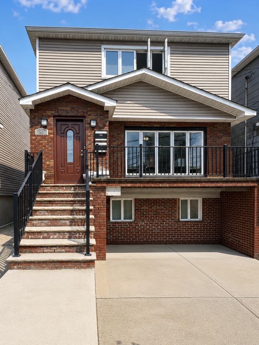 20 Oak Street Bayonne NJ 07002