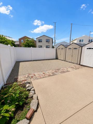 20 Oak Street Bayonne NJ 07002