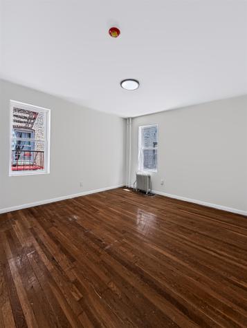 6045 Boulevard East West New York NJ 07093