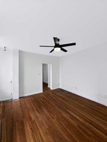 6045 Boulevard East West New York NJ 07093