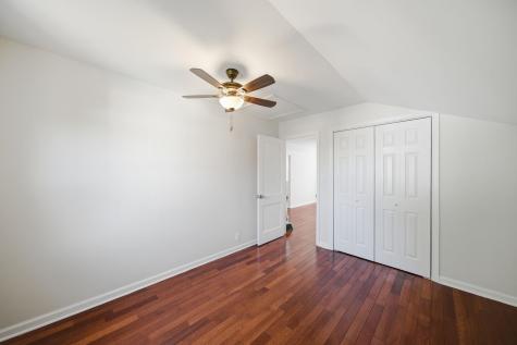 386 Kinderkamack Road Oradell NJ 07649