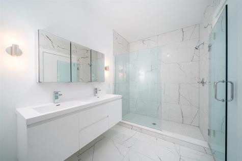 8621 River Road North Bergen NJ 07047