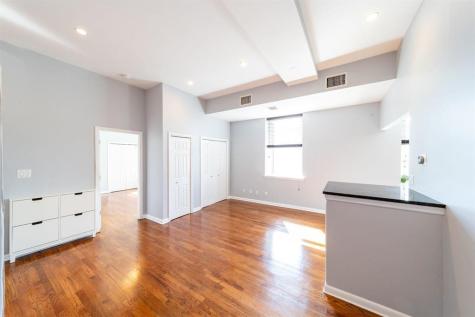 186 Wayne Street Jersey City NJ 07302