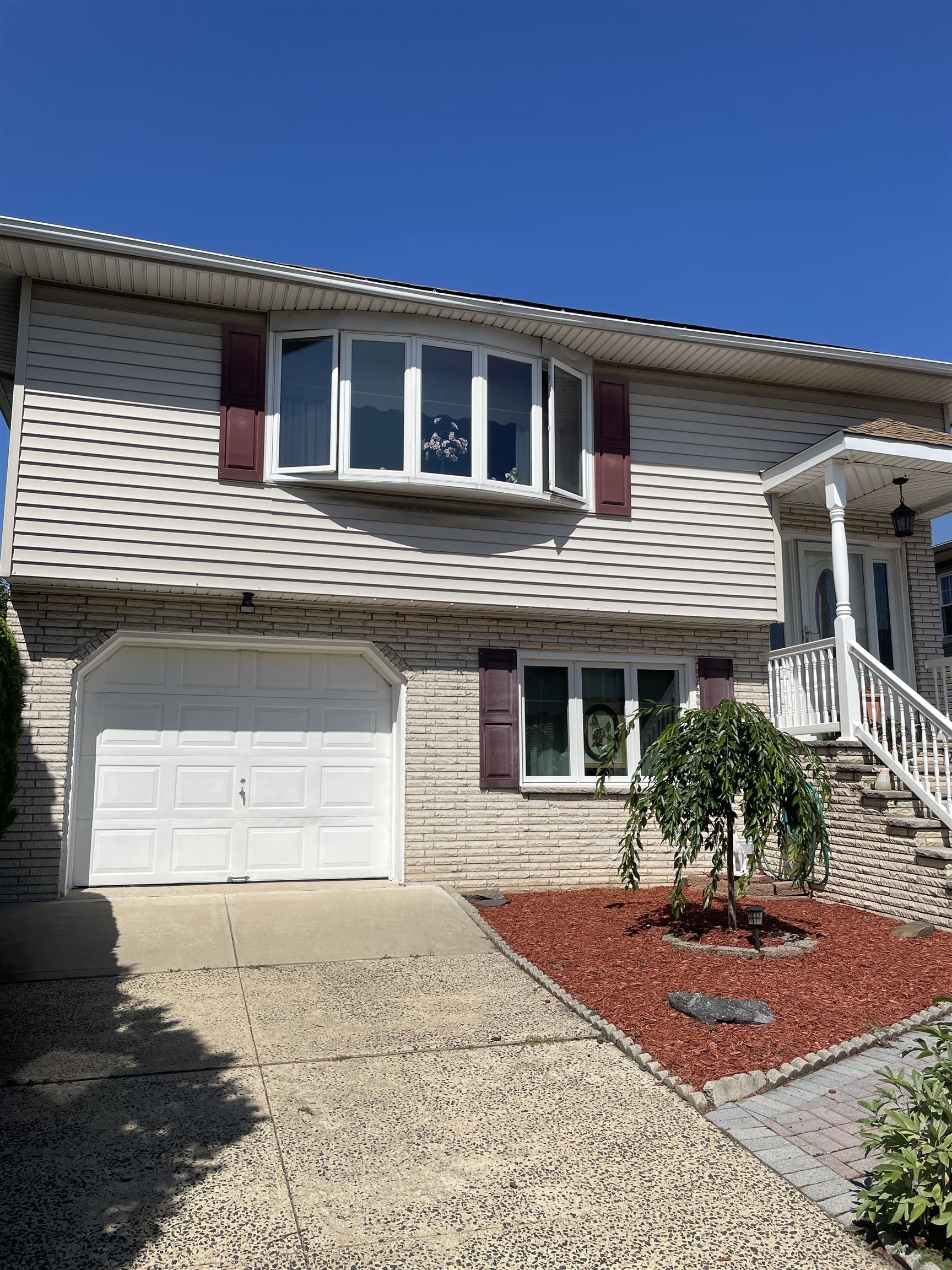 290 Julianne Terrace Secaucus NJ 07094