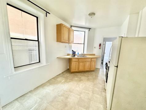 319 8th Street Jersey City NJ 07302