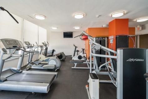 6050 Boulevard East West New York NJ 07093