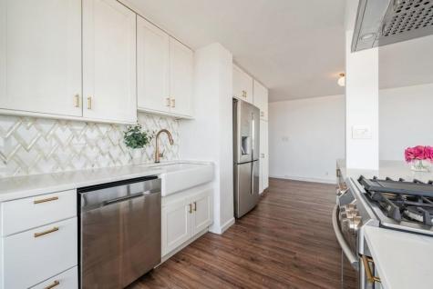 6050 Boulevard East West New York NJ 07093