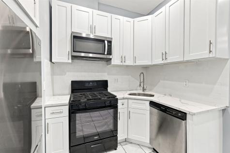153 Danforth Avenue Jersey City NJ 07305