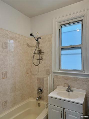 286 Boyd Avenue Jersey City NJ 07304