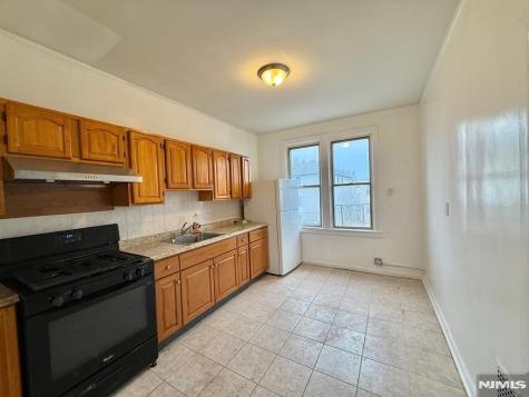 286 Boyd Avenue Jersey City NJ 07304