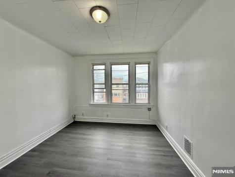 286 Boyd Avenue Jersey City NJ 07304