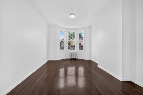 210 36th Street Union City NJ 07087