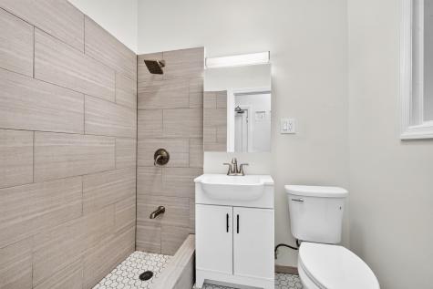 210 36th Street Union City NJ 07087