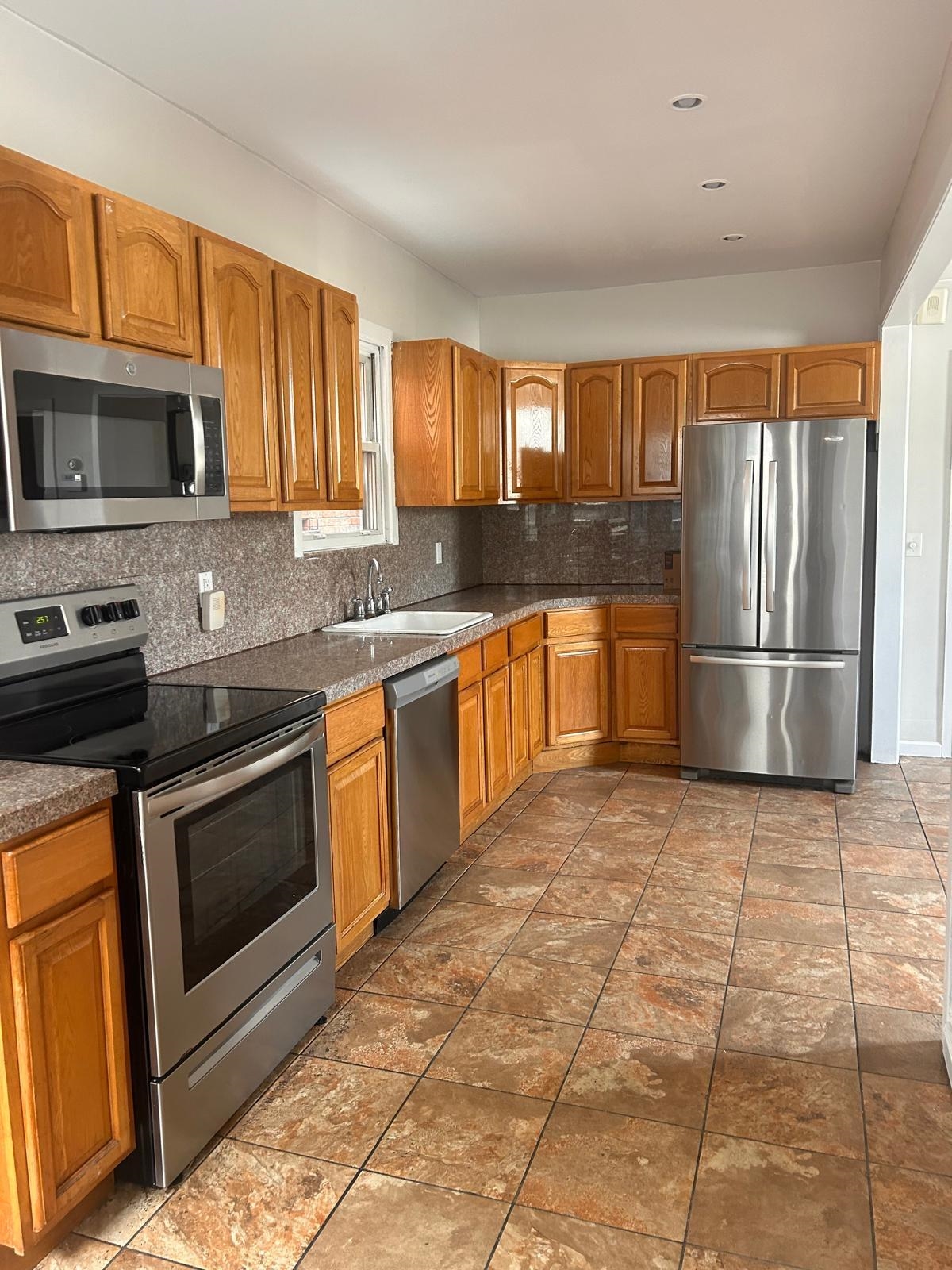 8906 Tonnelle Avenue North Bergen NJ 07047