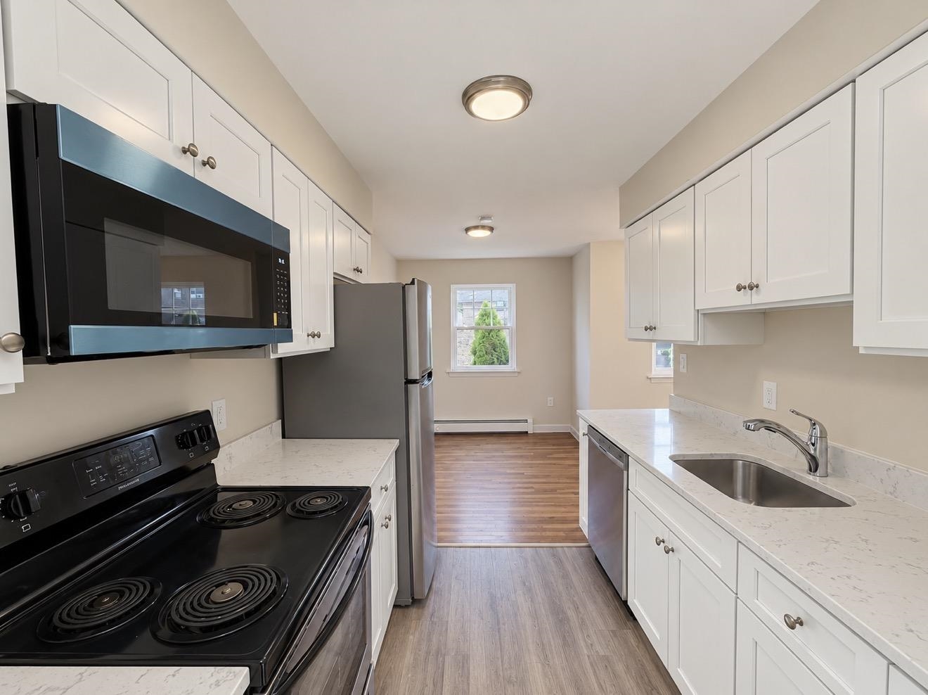 220 Meadow Lane Secaucus NJ 07094