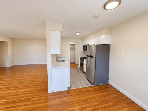 220 Meadow Lane Secaucus NJ 07094