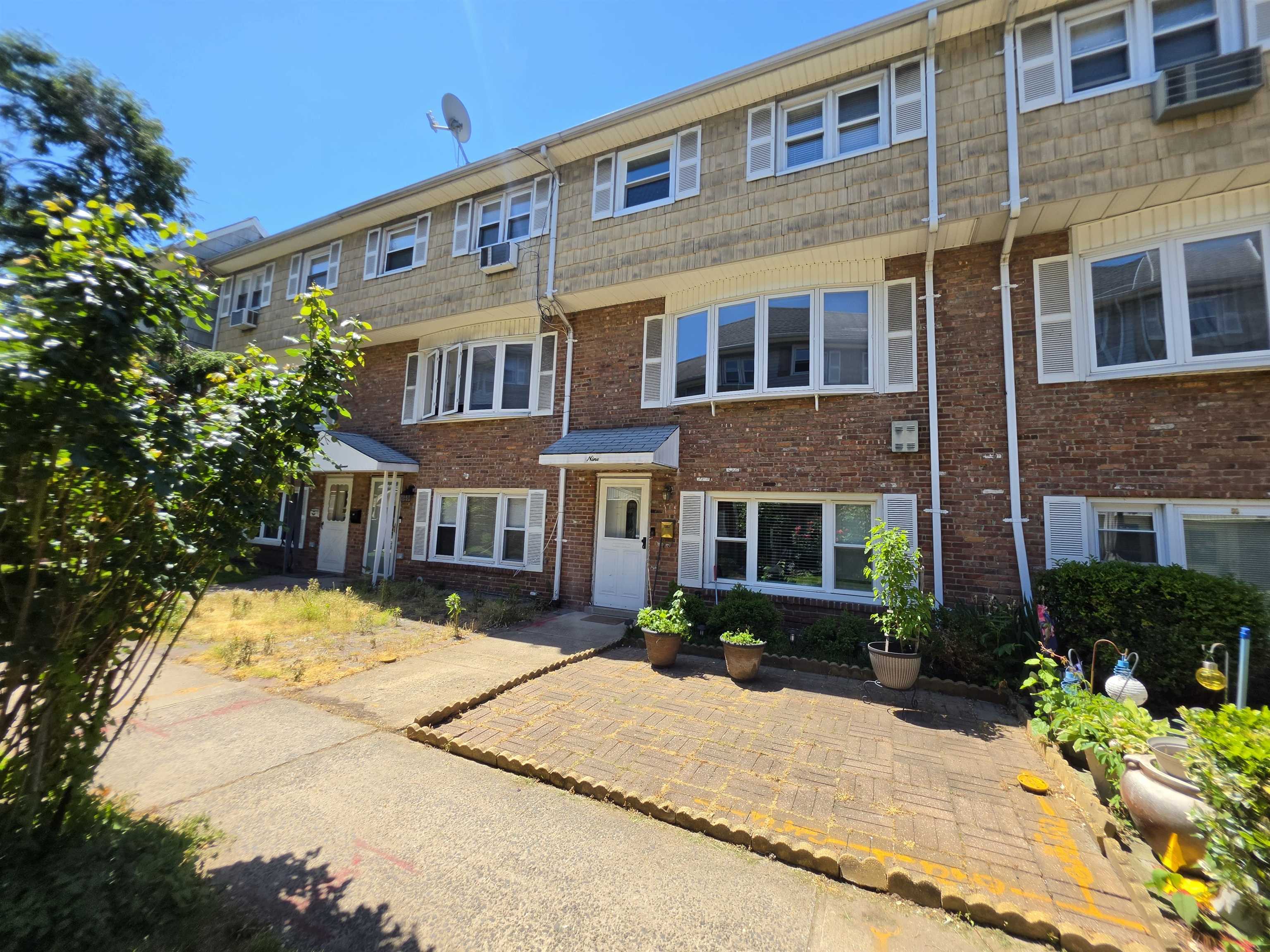 9 Elna Court Bayonne NJ 07002