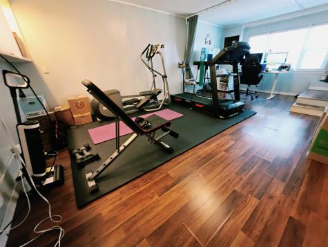 9 Elna Court Bayonne NJ 07002