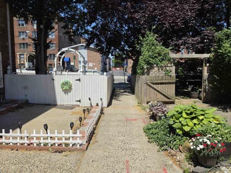 9 Elna Court Bayonne NJ 07002