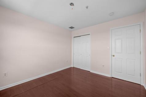 92 Lyon Court Jersey City NJ 07305