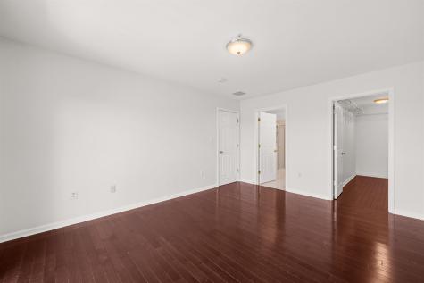 92 Lyon Court Jersey City NJ 07305