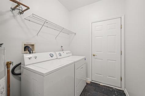 92 Lyon Court Jersey City NJ 07305