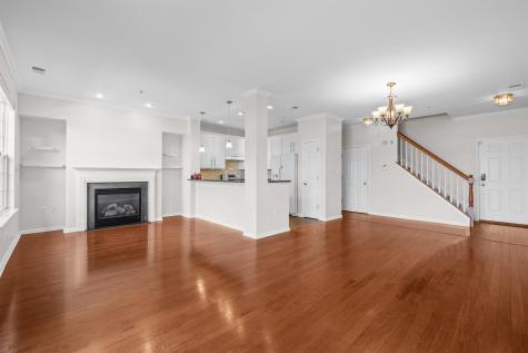 92 Lyon Court Jersey City NJ 07305