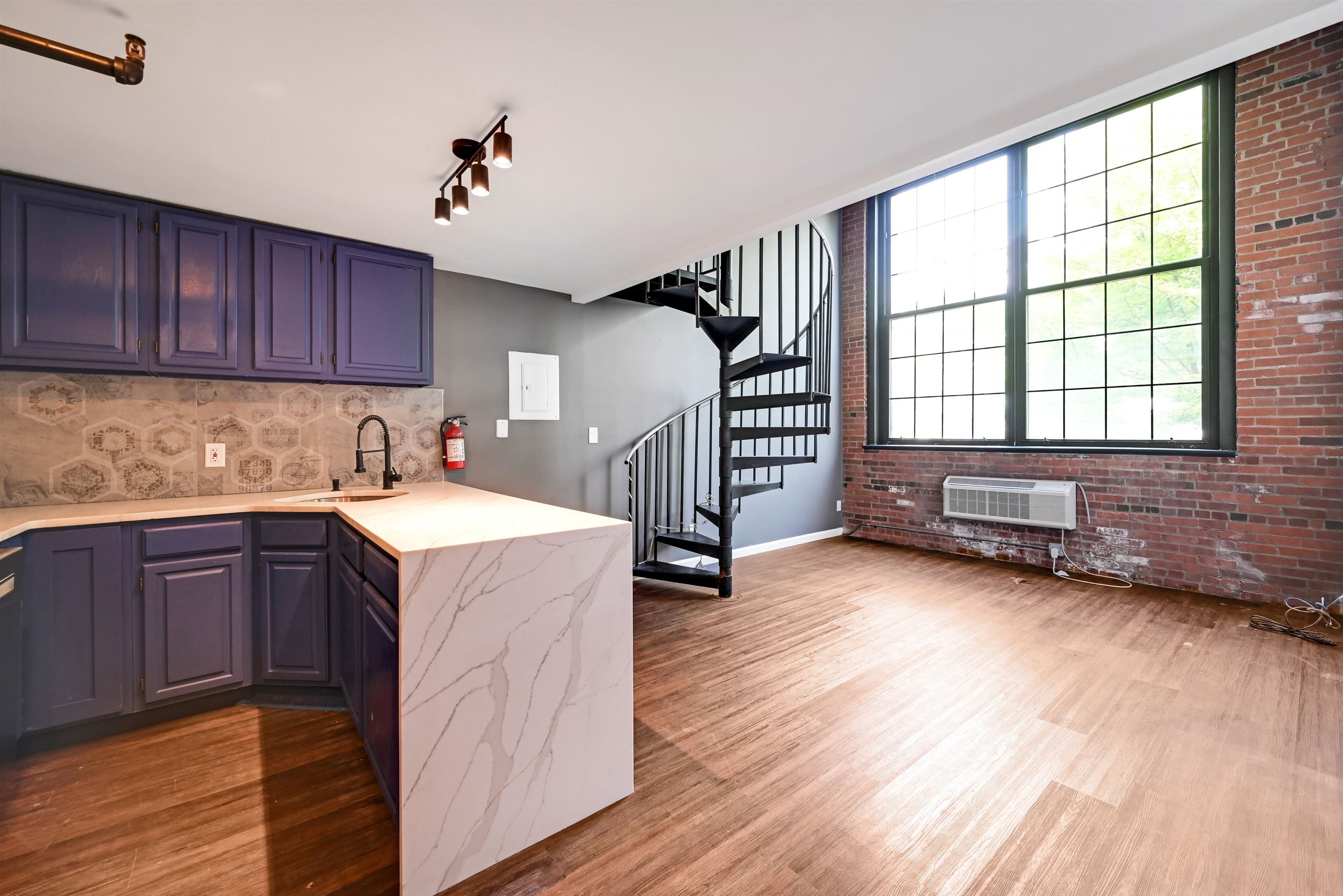 384 Trenton Avenue Paterson NJ 07503