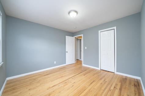 9 Exeter Road Jersey City NJ 07305