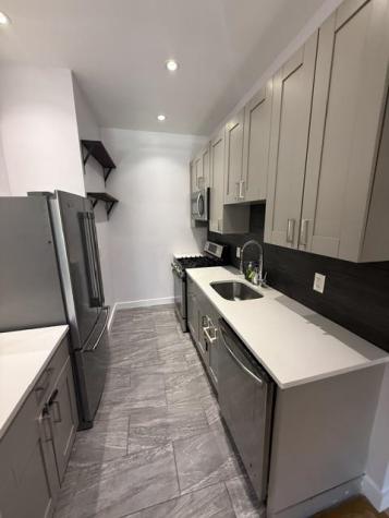 53 Clinton Avenue Jersey City NJ 07304-2810