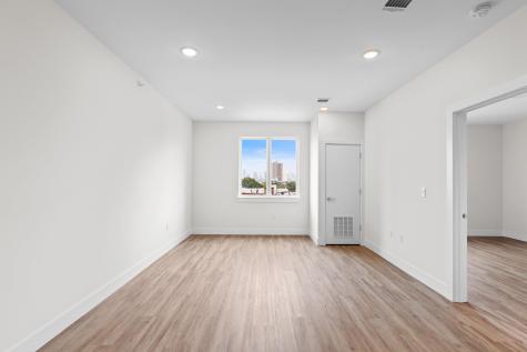 533 61st Street West New York NJ 07093