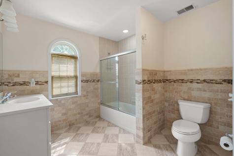 13 Humphrey Avenue Bayonne NJ 07002