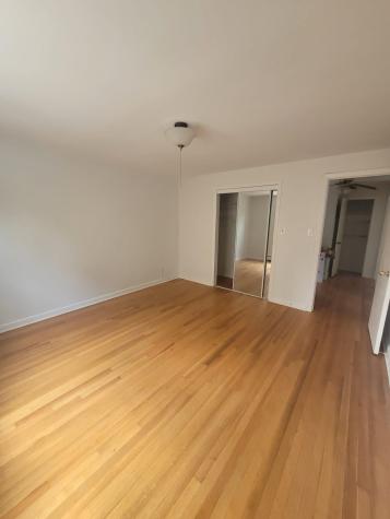 360 New York Avenue Lyndhurst NJ 07071
