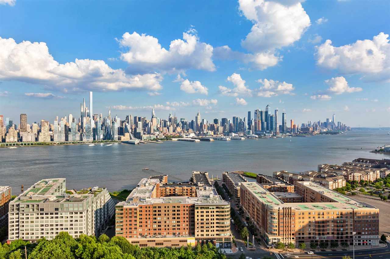 6040 Boulevard East West New York NJ 07093