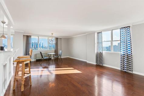 6040 Boulevard East West New York NJ 07093