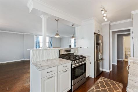 6040 Boulevard East West New York NJ 07093