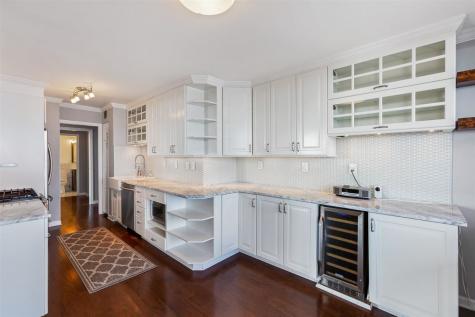 6040 Boulevard East West New York NJ 07093