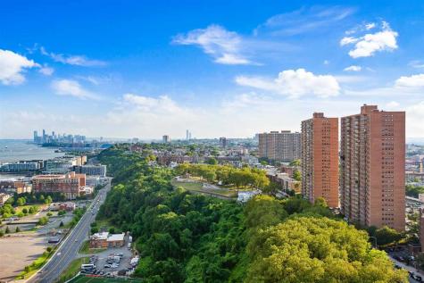 6040 Boulevard East West New York NJ 07093