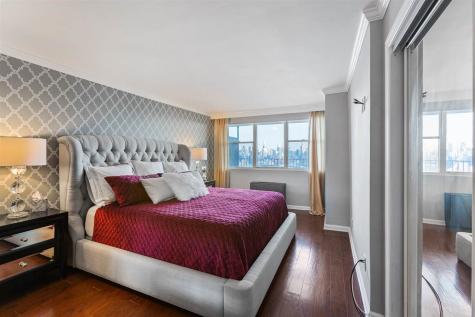 6040 Boulevard East West New York NJ 07093