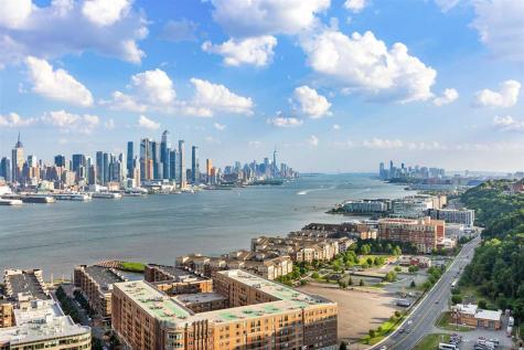 6040 Boulevard East West New York NJ 07093