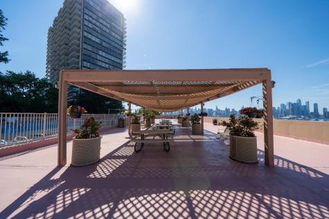 6040 Boulevard East West New York NJ 07093