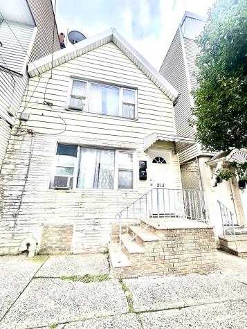 813 7th Street Union City NJ 07087