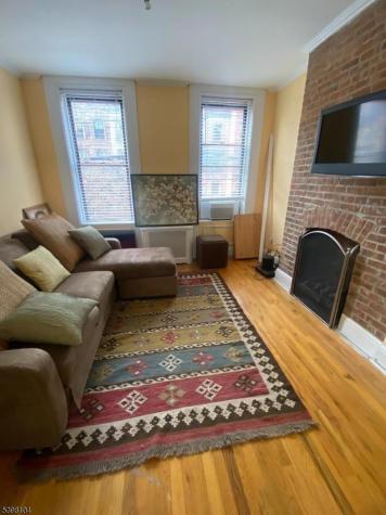 208 Washington Street Jersey City NJ 07302