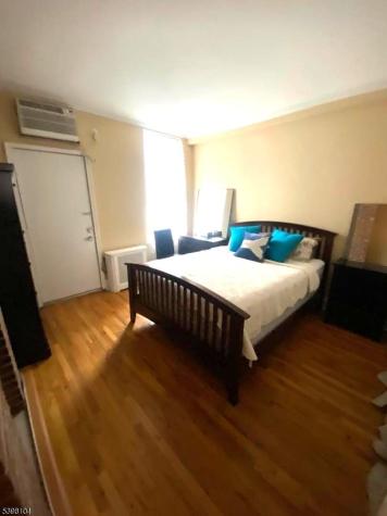 208 Washington Street Jersey City NJ 07302
