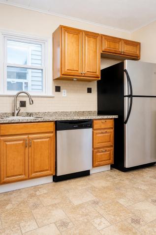40 Humphrey Avenue Bayonne NJ 07002