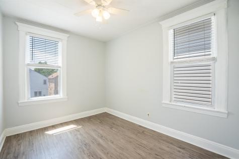 24 Edwards Court Bayonne NJ 07002